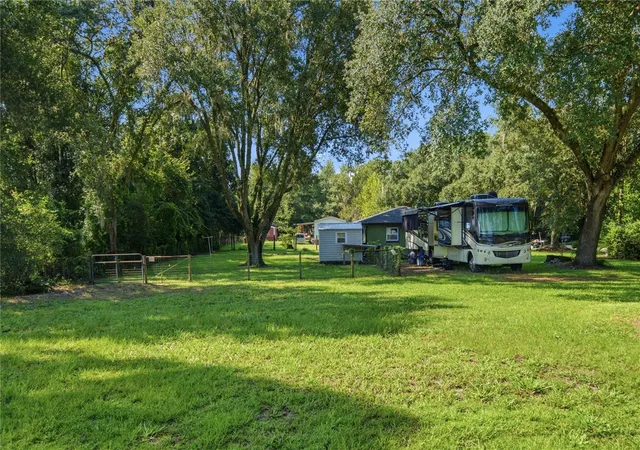 3rd image of 19791 Se 110Th Ct, Inglis, FL 34449 | MLS# OM730705