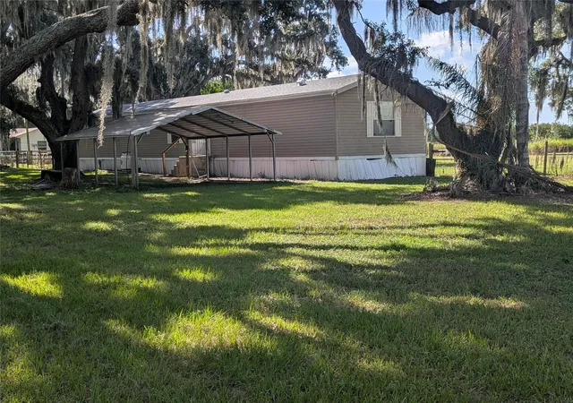 Photo 2 of Manufactured home for sale at 3193 Ne Davis St, Arcadia, FL 34266 | MLS# C7529771 | Listing updated on 2026-08-31