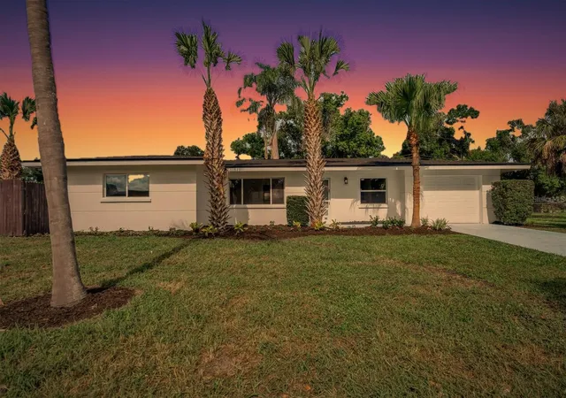 Single family home for sale at 2769 Wisteria Pl, SARASOTA, FL 34239 | MLS# A4703452