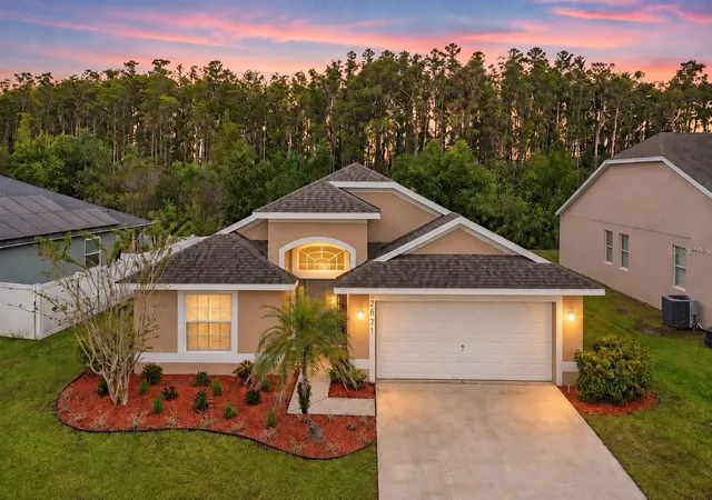 Photo 1 of Single family home for sale at 2621 Eagle Cliff Dr, Kissimmee, FL 34746 | MLS# P4939636 | Listing updated on 2026-10-04