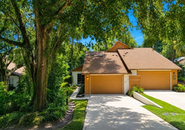 1st image of 11 Indian Trl, Ormond Beach, FL 32174 | MLS# V4950820