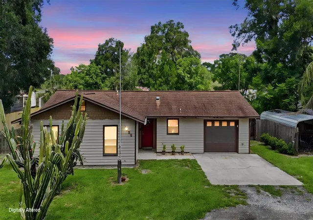 1st image of 1555 Rowe Ln, Deland, FL 32720 | MLS# V4950821