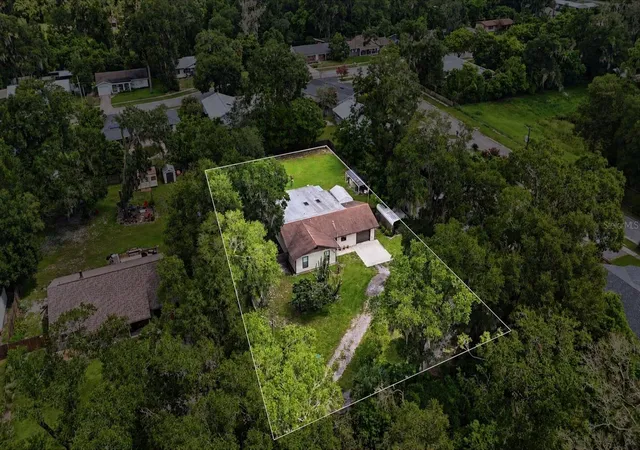 2nd image of 1555 Rowe Ln, Deland, FL 32720 | MLS# V4950821