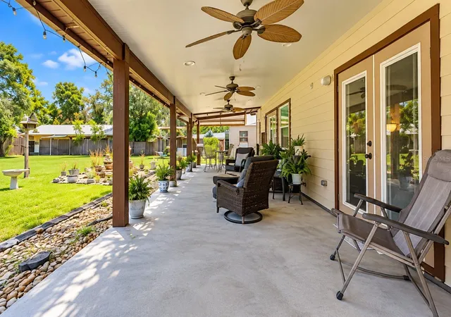 Photo 3 of Single family home for sale at 1555 Rowe Ln, Deland, FL 32720 | MLS# V4950821 | Listing updated on 2026-10-08