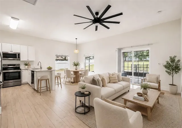 Photo 3 of Single family home for sale at 10105 Lenox St, Clermont, FL 34711 | MLS# G5116662 | Listing updated on 2026-09-12