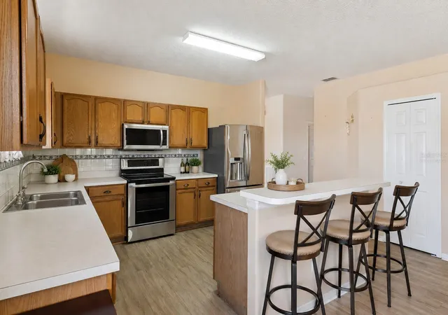 3rd image of 448 Cotswold Cir, Davenport, FL 33837 | MLS# G5116663