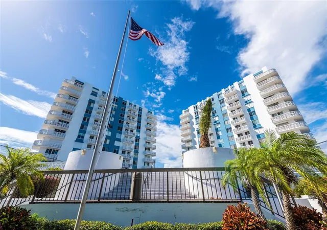 Condo for sale at 935 N Halifax Ave #1105, Daytona Beach, FL 32118 | MLS# V4950822 | Listing updated on 2026-10-01