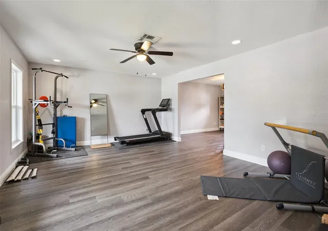 Photo 3 of Single family home for sale at 2228 King Charles Ct, Winter Park, FL 32792 | MLS# O6434929 | Listing updated on 2026-10-09