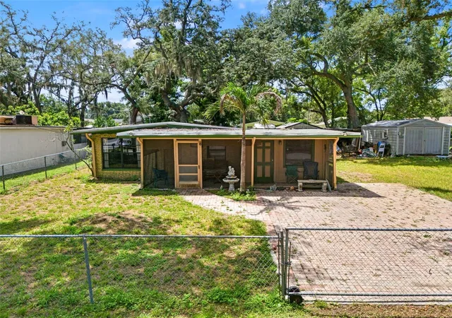 2nd image of 133 E 145th Ave, Tampa, FL 33613 | MLS# TB8540463