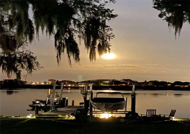 70th image of 904 Bayshore Dr, Tarpon Springs, FL 34689 | MLS# TB8540475