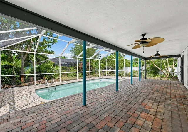 4th image of 1325 Sw 25Th Ter, Cape Coral, FL 33914 | MLS# A4703470