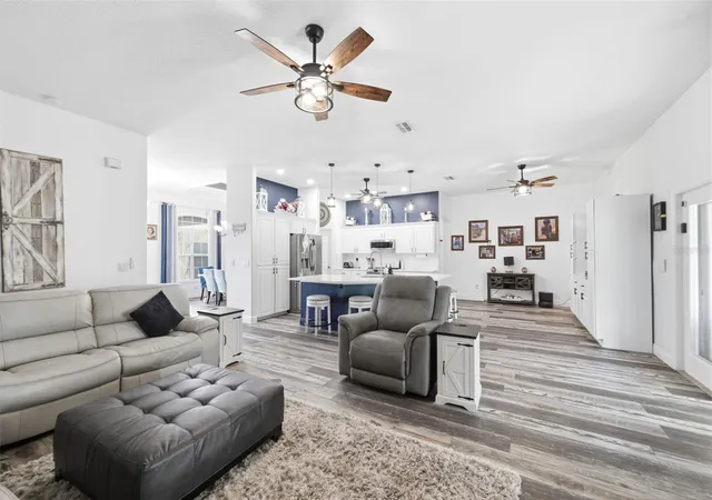 Photo 4 of Single family home for sale at 12041 Sapphire Dr, Spring Hill, FL 34609 | MLS# W7888745 | Listing updated on 2026-10-06