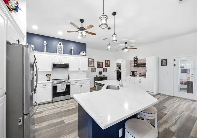 Photo 3 of Single family home for sale at 12041 Sapphire Dr, Spring Hill, FL 34609 | MLS# W7888745 | Listing updated on 2026-09-06