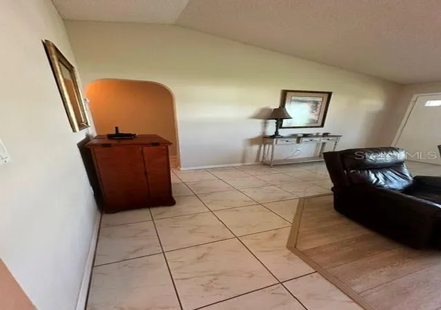 3rd image of 4310 Vantage Cir, Sebring, FL 33872 | MLS# L4964427