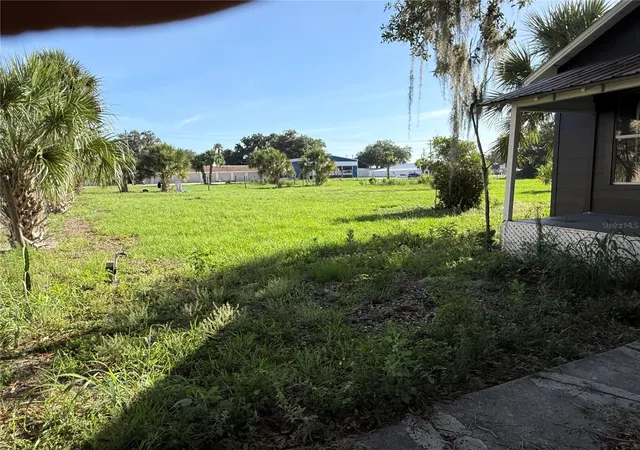 Photo 4 of Single family home for sale at 1015 Makowski Rd, Wauchula, FL 33873 | MLS# A4703476 | Listing updated on 2026-08-27