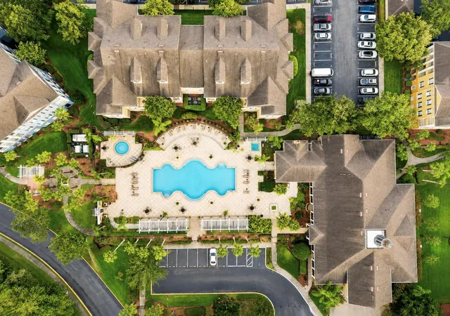 Listing Photo 2 - Condo for sale in building located at 3589 Conroy Rd, Orlando, FL 32839 - Unit #1023