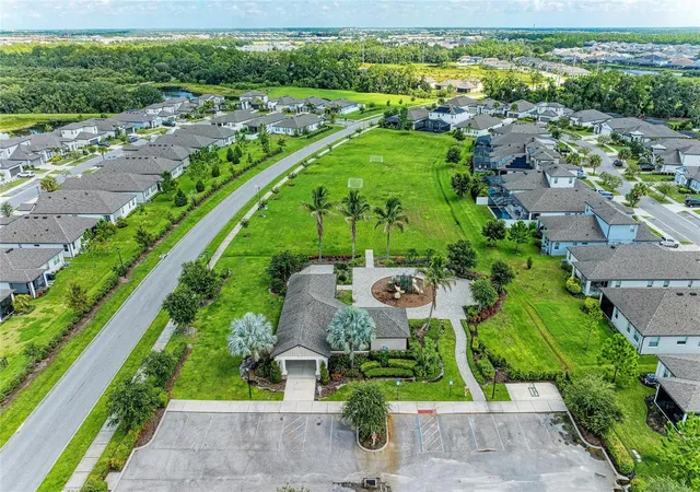 57th image of 3550 Quiet Dr, Sarasota, FL 34240 | MLS# A4703478