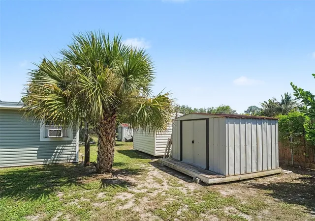 13th image of 3090 11th Ave E, Bradenton, FL 34208 | MLS# TB8540532