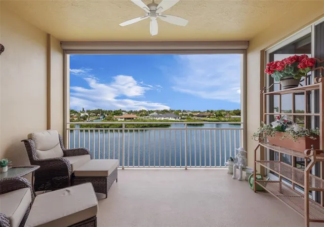 Listing Photo 4 - Condo for sale in building located at 5100 Jessie Harbor Dr, OSPREY, FL 34229 - Unit #404