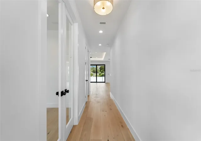 5th image of 4719 W Wyoming Ave, Tampa, FL 33616 | MLS# TB8540538
