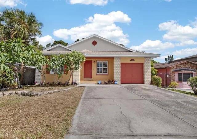 Photo 2 of Single family home for sale at 1101 27th Avenue S, Saint Petersburg, FL 33705 | MLS# TB8540545 | Listing updated on 2026-10-12