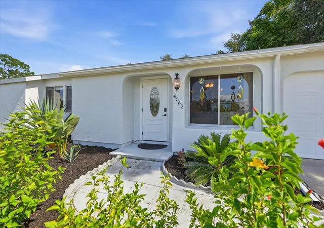 Photo 4 of Single family home for sale at 4562 Baroda Ave, North Port, FL 34287 | MLS# N6145421 | Listing updated on 2026-10-07