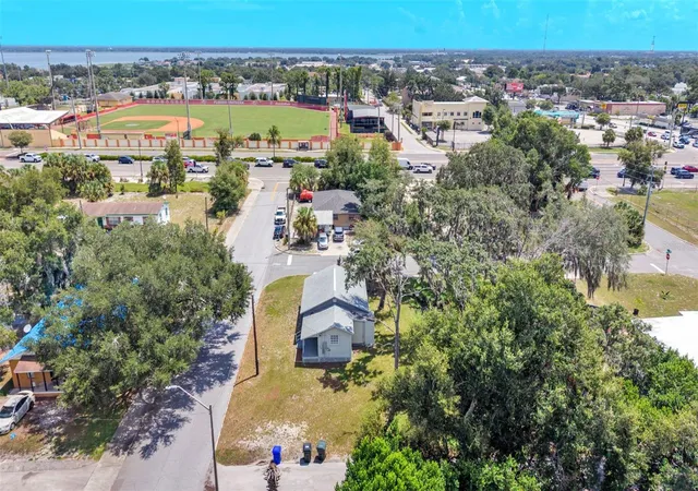22nd image of 1036 N Missouri Ave, Lakeland, FL 33805 | MLS# L4964431