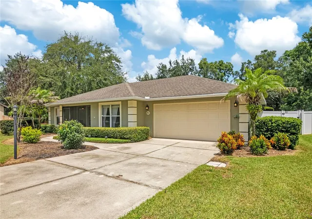 Photo 2 of Sale Pending at 364 Cherry Tree St, Eustis, FL 32726 | MLS# G5116673 | Listing updated on 2026-08-27