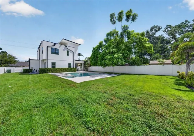 Photo 3 of Single family home for sale at 1308 W Plymouth St, Tampa, FL 33603 | MLS# TB8540555 | Listing updated on 2026-09-12