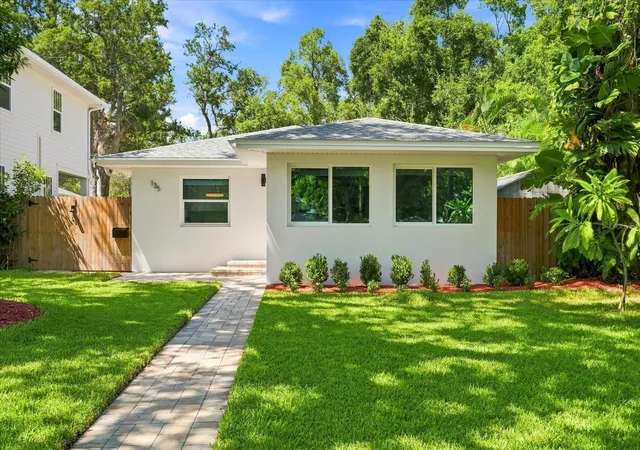 Photo 3 of Single family home for sale at 135 24th Avenue SE, Saint Petersburg, FL 33705 | MLS# TB8540557 | Listing updated on 2026-08-23