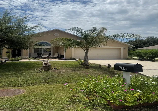 Photo 3 of Single family home for sale at 618 Madrid Dr, Kissimmee, FL 34758 | MLS# O6435027 | Listing updated on 2026-08-22