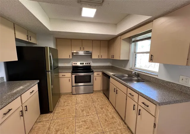 Photo 2 of Single family home for sale at 6829 Alpert Dr, Orlando, FL 32810 | MLS# O6435040 | Listing updated on 2026-09-06