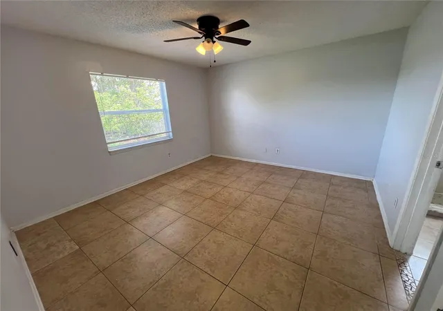 Photo 4 of Single family home for sale at 6829 Alpert Dr, Orlando, FL 32810 | MLS# O6435040 | Listing updated on 2026-09-06