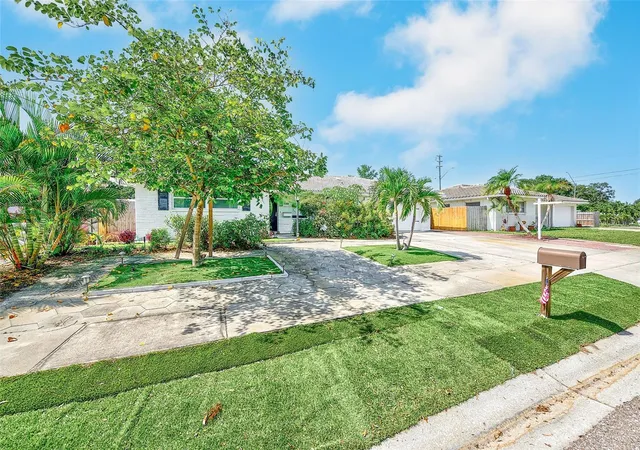 39th image of 11288 60th Ave, Seminole, FL 33772 | MLS# TB8540580