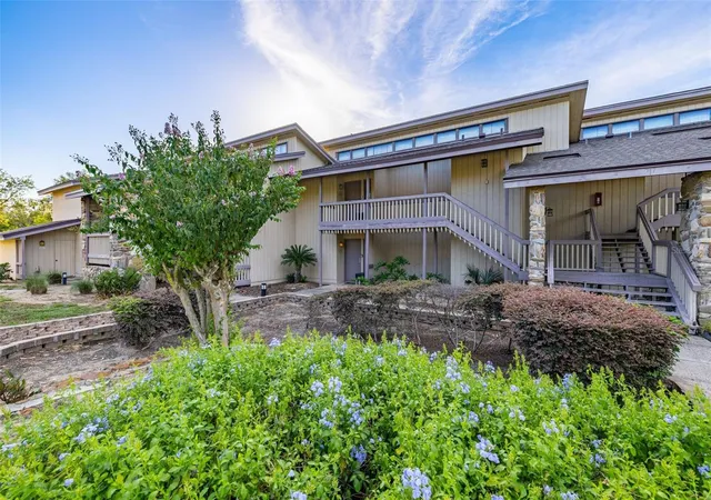 4th image of 2272 Burnway Rd #2272, Haines City, FL 33844 | MLS# O6435051