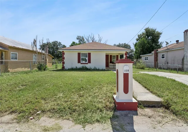 1st image of 220 D St, Lake Wales, FL 33853 | MLS# O6435058