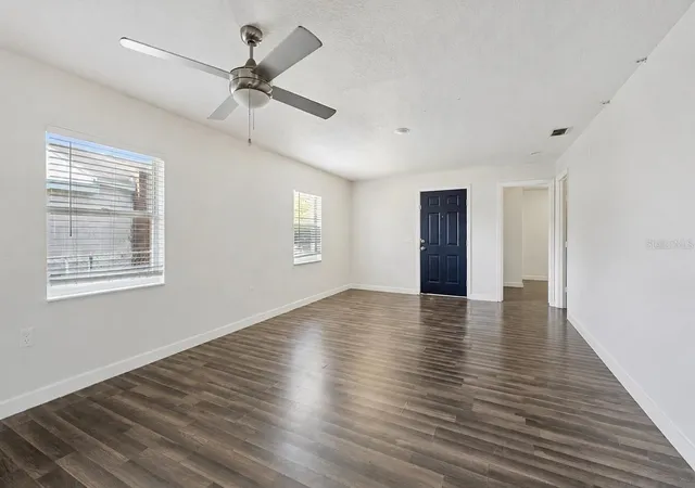 Photo 3 of Single family home for sale at 220 D St, Lake Wales, FL 33853 | MLS# O6435058 | Listing updated on 2026-10-01