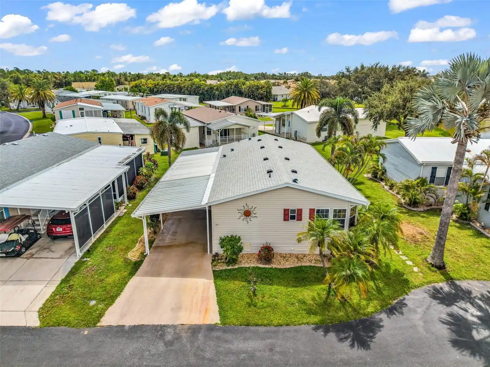 Listing Photo 2 - Condo for sale in 1000 Kings Hwy located at 1000 Kings Hwy, PORT CHARLOTTE, FL 33980 - Unit #380