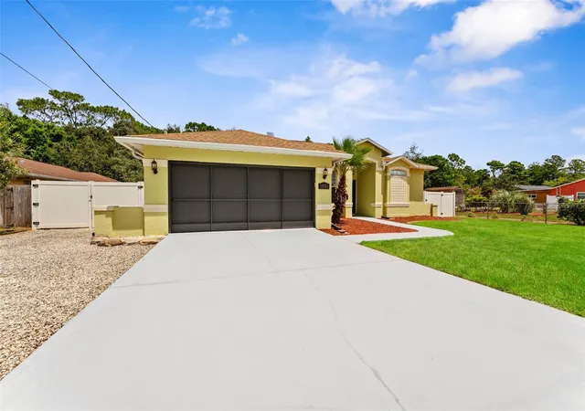 4th image of 11303 Topaz St, Spring Hill, FL 34608 | MLS# TB8540603