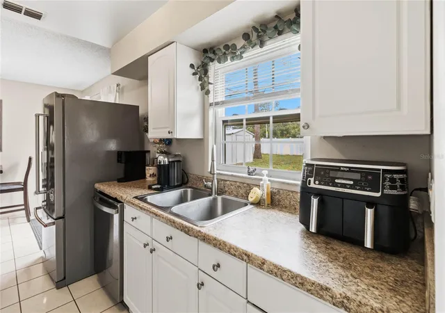 Photo 3 of Single family home for sale at 2948 Colorado Ave, Orlando, FL 32826 | MLS# O6435069 | Listing updated on 2026-10-02