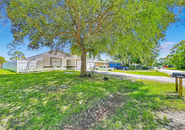 2nd image of 1126 15th Ave Sw, Vero Beach, FL 32962 | MLS# TB8540608