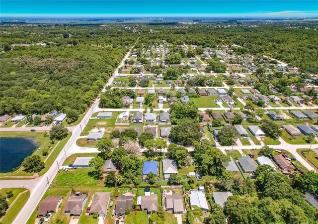 4th image of 1126 15Th Ave Sw, Vero Beach, FL 32962 | MLS# TB8540608