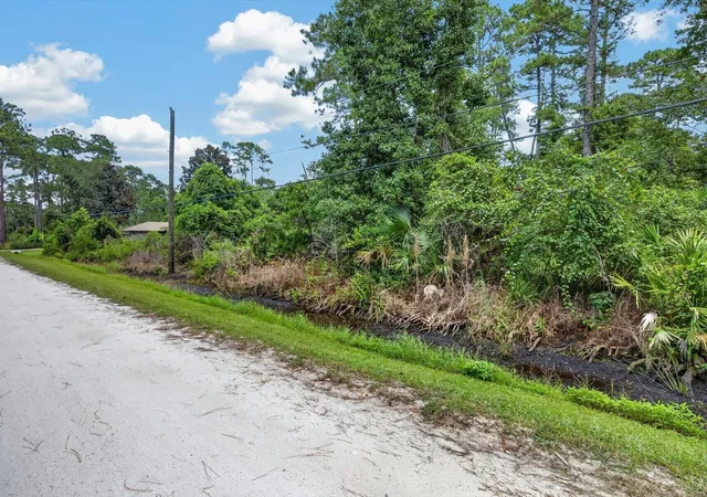 12th image of 10th Ave, Deland, FL 32724 | MLS# O6435076