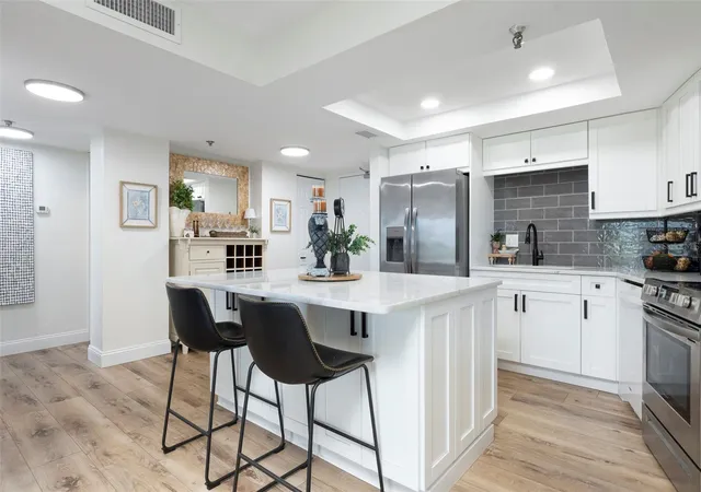 Photo 3 of Condo for sale at 7430 Sunshine Skyway Ln S #405, St Petersburg, FL 33711 | MLS# TB8540623 | Listing updated on 2026-10-25