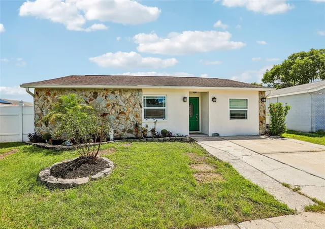 Photo 2 of Single family home for sale at 1009 Coolwood Pl, Brandon, FL 33511 | MLS# TB8540631 | Listing updated on 2026-09-27