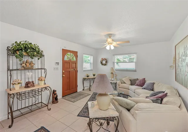 3rd image of 1621 Chestnut Ave, Winter Park, FL 32789 | MLS# O6435086