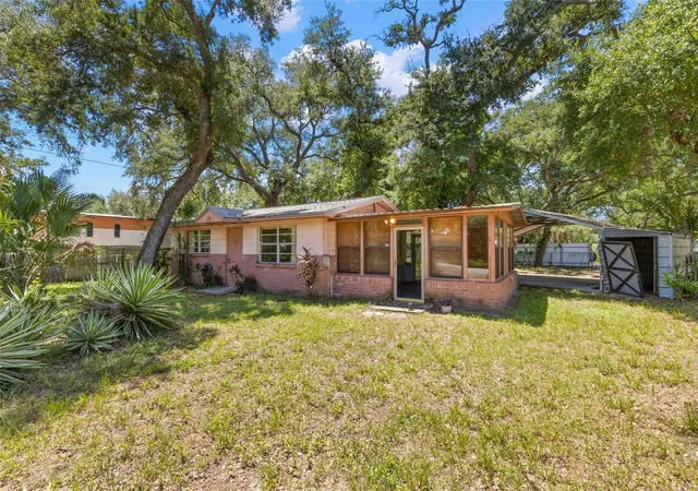 3rd image of 6903 Ohio Ave, Gibsonton, FL 33534 | MLS# TB8540637