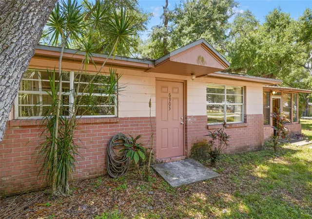 4th image of 6903 Ohio Ave, Gibsonton, FL 33534 | MLS# TB8540637