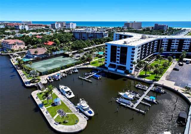 4th image of 5855 Midnight Pass Rd #222, Sarasota, FL 34242 | MLS# TB8540644
