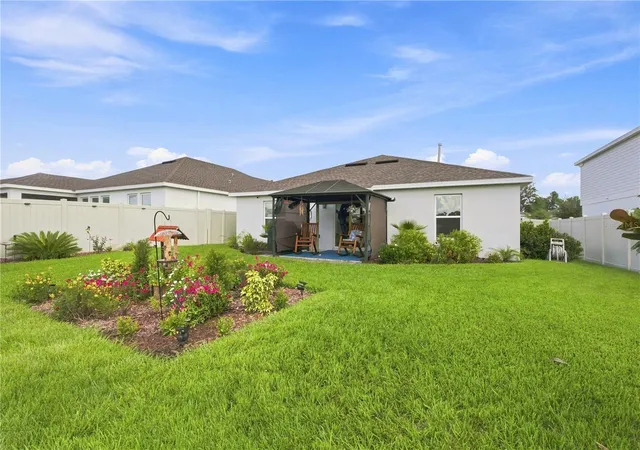 Photo 2 of Single family home for sale at 33647 Sky Blossom Cir, Leesburg, FL 34788 | MLS# O6435096 | Listing updated on 2026-10-17